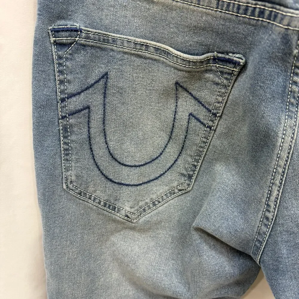 True Religion Geno Relaxed Slim Blue Light Wash Denim Tailored Inseam 33